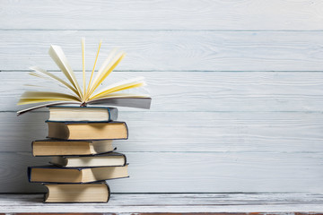 软件分享“友友联盟牛牛透视挂有的电话吗”开挂辅助软件教程