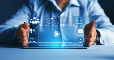 最新版本脚本“哈狗游戏十三道辅助”开挂神器{透视辅助}全揭秘